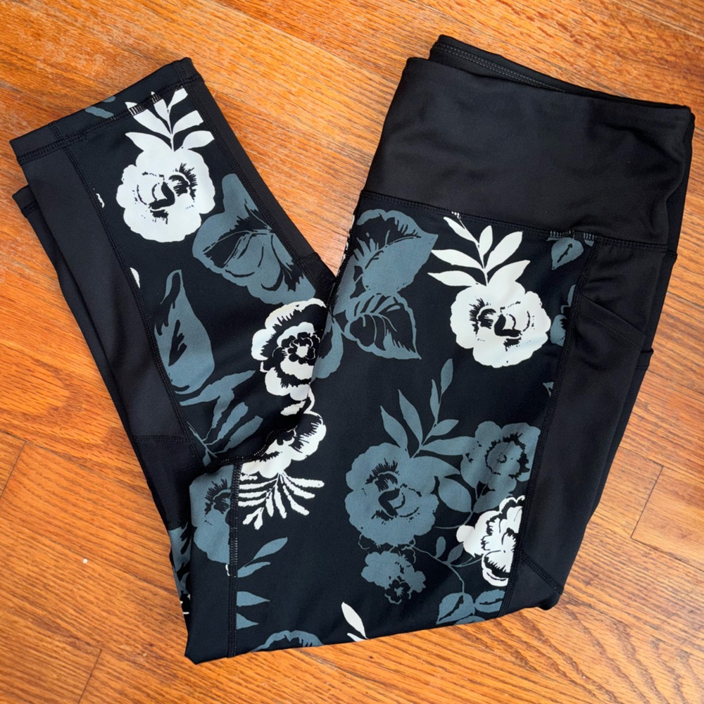 NWOT LULAROE RISE LEGGINGS